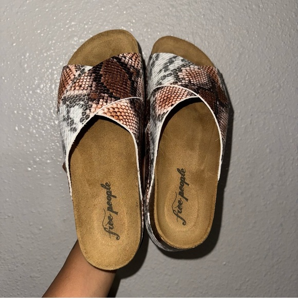 FREE PEOPLE Sidelines Flatform Sandal / brown white Snake size 38 made in Spain - Picture 4 of 5